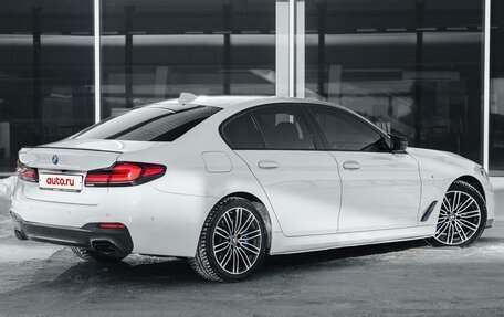 BMW 5 серия, 2018 год, 2 999 990 рублей, 6 фотография