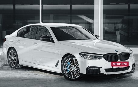 BMW 5 серия, 2018 год, 2 999 990 рублей, 3 фотография