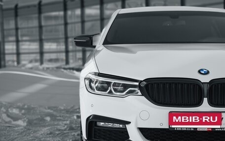 BMW 5 серия, 2018 год, 2 999 990 рублей, 11 фотография