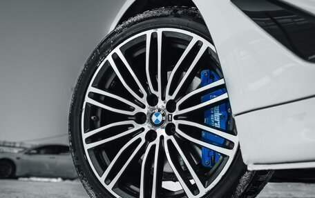 BMW 5 серия, 2018 год, 2 999 990 рублей, 16 фотография