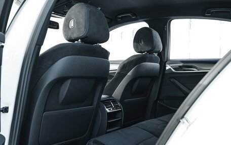 BMW 5 серия, 2018 год, 2 999 990 рублей, 24 фотография