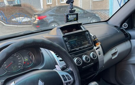 Mitsubishi Pajero Sport II рестайлинг, 2014 год, 1 900 000 рублей, 3 фотография