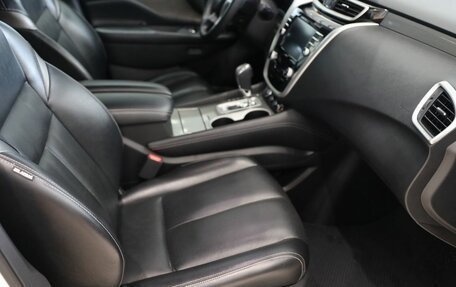 Nissan Murano, 2019 год, 3 000 000 рублей, 15 фотография