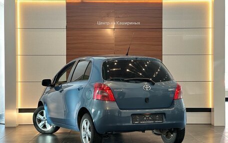 Toyota Yaris III рестайлинг, 2006 год, 649 000 рублей, 5 фотография