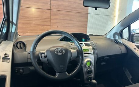 Toyota Yaris III рестайлинг, 2006 год, 649 000 рублей, 6 фотография