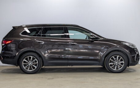 Hyundai Santa Fe III рестайлинг, 2017 год, 2 320 000 рублей, 4 фотография