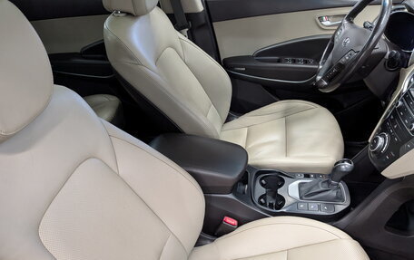 Hyundai Santa Fe III рестайлинг, 2017 год, 2 320 000 рублей, 23 фотография