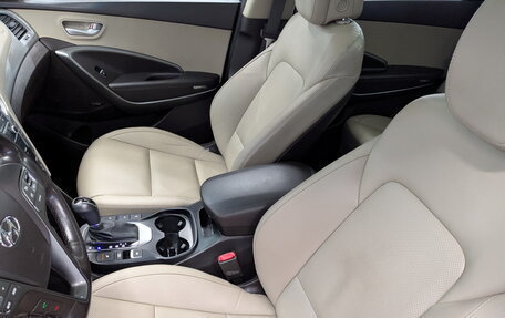 Hyundai Santa Fe III рестайлинг, 2017 год, 2 320 000 рублей, 20 фотография