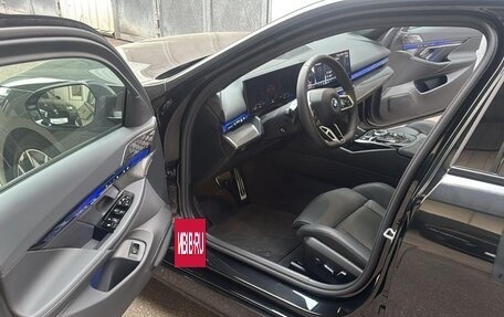 BMW 5 серия, 2025 год, 13 250 000 рублей, 6 фотография