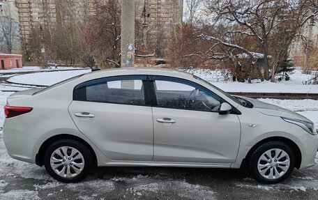 KIA Rio IV, 2017 год, 1 250 000 рублей, 3 фотография