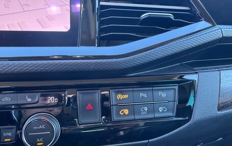 Volkswagen Multivan T6 рестайлинг, 2020 год, 7 000 000 рублей, 10 фотография