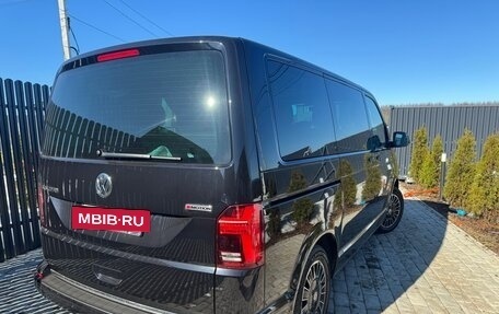 Volkswagen Multivan T6 рестайлинг, 2020 год, 7 000 000 рублей, 3 фотография