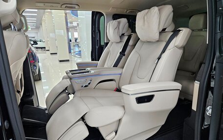 Mercedes-Benz V-Класс, 2025 год, 13 899 000 рублей, 17 фотография