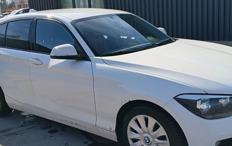 BMW 1 серия, 2011 год, 800 000 рублей, 10 фотография