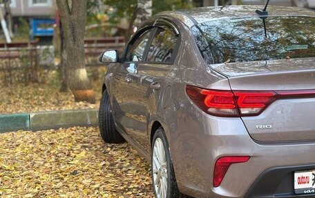 KIA Rio IV, 2018 год, 990 000 рублей, 9 фотография