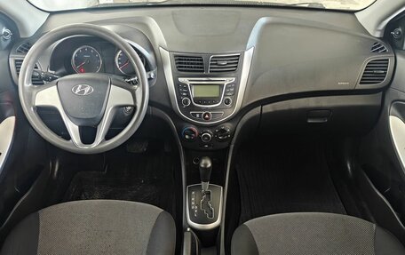 Hyundai Solaris II рестайлинг, 2013 год, 715 000 рублей, 9 фотография
