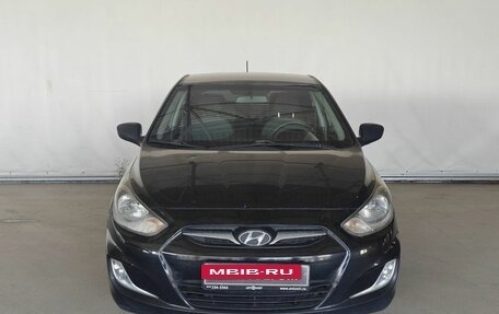 Hyundai Solaris II рестайлинг, 2013 год, 715 000 рублей, 2 фотография