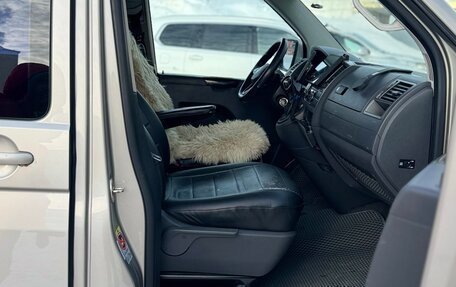 Volkswagen Caravelle T5, 2011 год, 1 650 000 рублей, 12 фотография