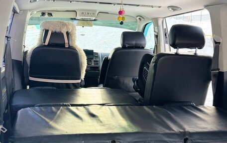 Volkswagen Caravelle T5, 2011 год, 1 650 000 рублей, 17 фотография