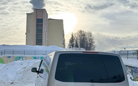 Volkswagen Caravelle T5, 2011 год, 1 650 000 рублей, 20 фотография