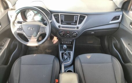 Hyundai Solaris II рестайлинг, 2019 год, 1 279 000 рублей, 10 фотография