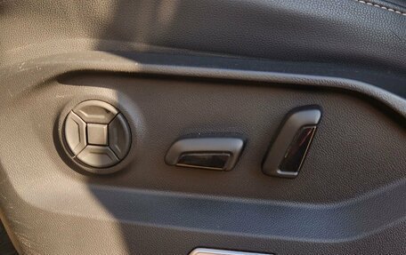 Volkswagen Touareg III, 2019 год, 4 150 000 рублей, 6 фотография