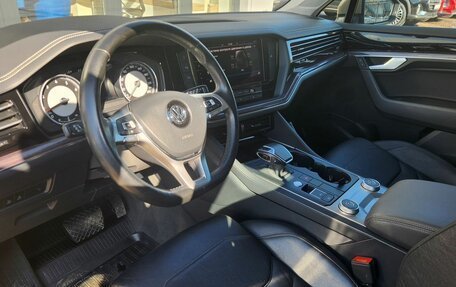 Volkswagen Touareg III, 2019 год, 4 150 000 рублей, 13 фотография