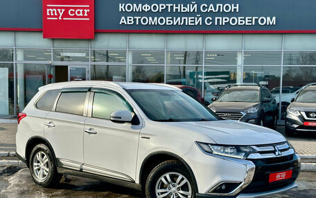 Mitsubishi Outlander III рестайлинг 3, 2018 год, 1 790 000 рублей, 3 фотография