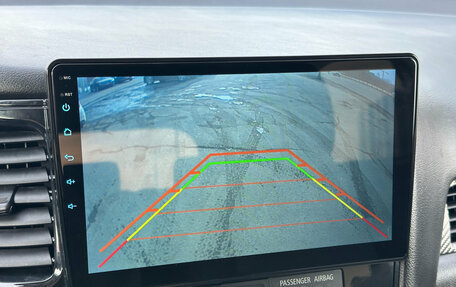 Mitsubishi Outlander III рестайлинг 3, 2018 год, 1 790 000 рублей, 16 фотография