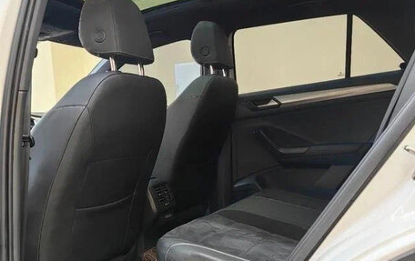 Volkswagen T-Roc I, 2022 год, 1 550 000 рублей, 10 фотография