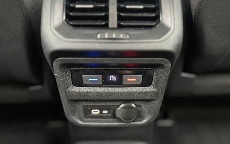 Volkswagen Tiguan II, 2021 год, 2 450 000 рублей, 12 фотография