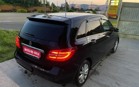 Mercedes-Benz B-Класс, 2012 год, 1 300 000 рублей, 2 фотография