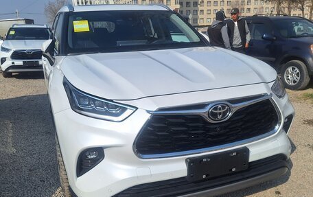 Toyota Highlander, 2026 год, 5 590 000 рублей, 2 фотография