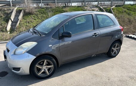 Toyota Yaris III рестайлинг, 2009 год, 375 000 рублей, 7 фотография