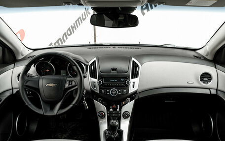 Chevrolet Cruze II, 2014 год, 950 000 рублей, 10 фотография