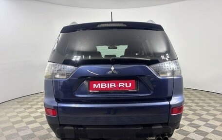 Mitsubishi Outlander III рестайлинг 3, 2007 год, 879 900 рублей, 4 фотография