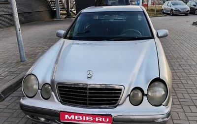 Mercedes-Benz E-Класс, 2002 год, 410 000 рублей, 1 фотография