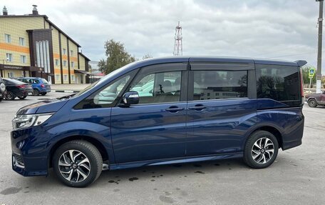 Honda Stepwgn IV, 2018 год, 2 200 000 рублей, 5 фотография