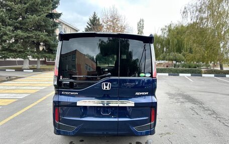 Honda Stepwgn IV, 2018 год, 2 200 000 рублей, 8 фотография