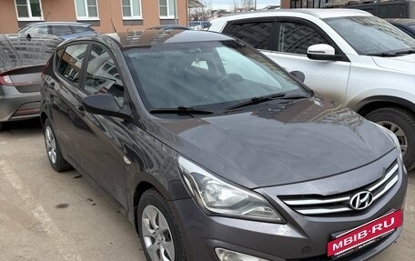 Hyundai Solaris II рестайлинг, 2014 год, 810 000 рублей, 3 фотография