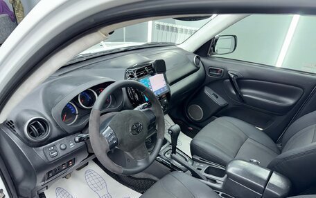 Toyota RAV4, 2004 год, 4 500 000 рублей, 4 фотография