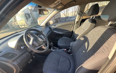 Hyundai Solaris II рестайлинг, 2015 год, 7 фотография