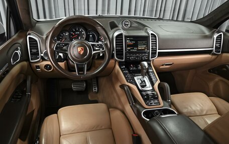 Porsche Cayenne III, 2015 год, 3 098 000 рублей, 6 фотография