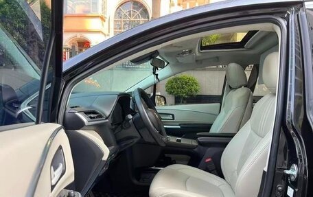 Toyota Sienna, 2024 год, 7 250 000 рублей, 6 фотография