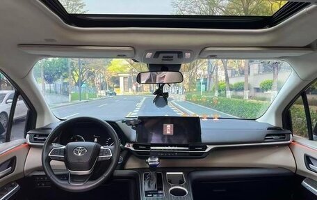 Toyota Sienna, 2024 год, 7 250 000 рублей, 7 фотография