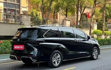 Toyota Sienna, 2024 год, 7 250 000 рублей, 5 фотография