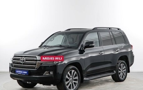Toyota Land Cruiser 200, 2017 год, 5 679 000 рублей, 5 фотография