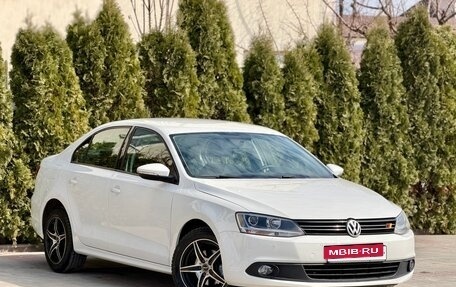 Volkswagen Jetta VI, 2013 год, 1 195 000 рублей, 7 фотография