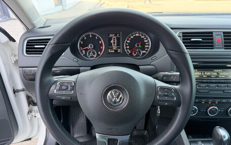 Volkswagen Jetta VI, 2013 год, 1 195 000 рублей, 25 фотография