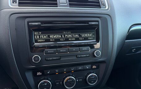 Volkswagen Jetta VI, 2013 год, 1 195 000 рублей, 28 фотография